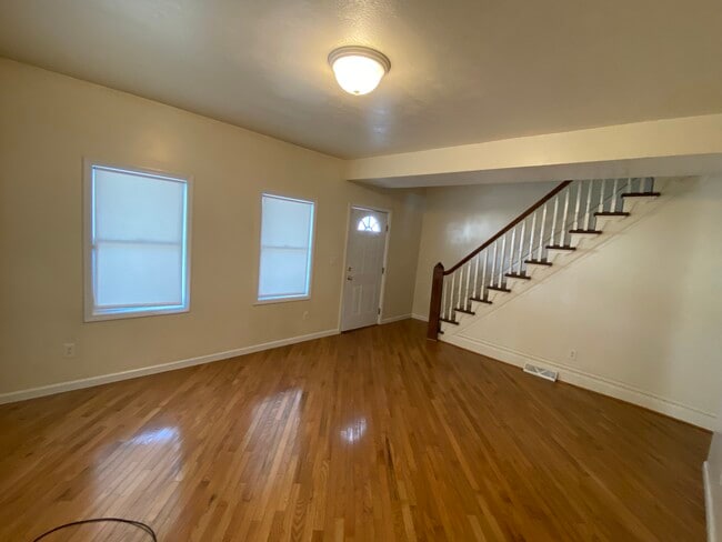 Photo - 314 Eicher Ave
