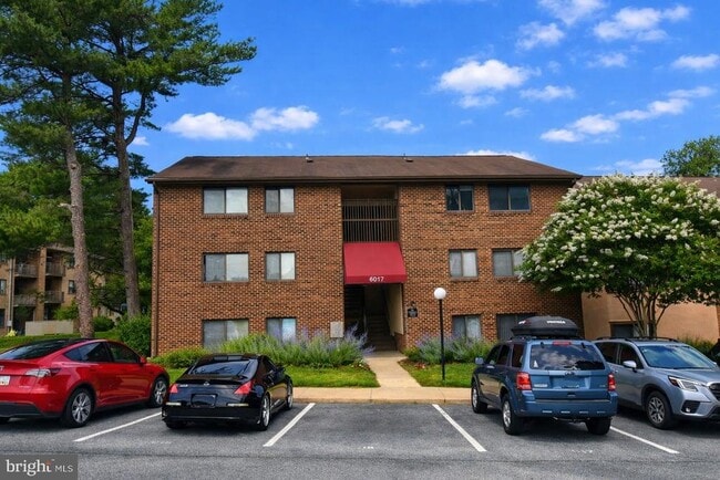 Photo - 6017 Majors Ln Unit 5 B5
