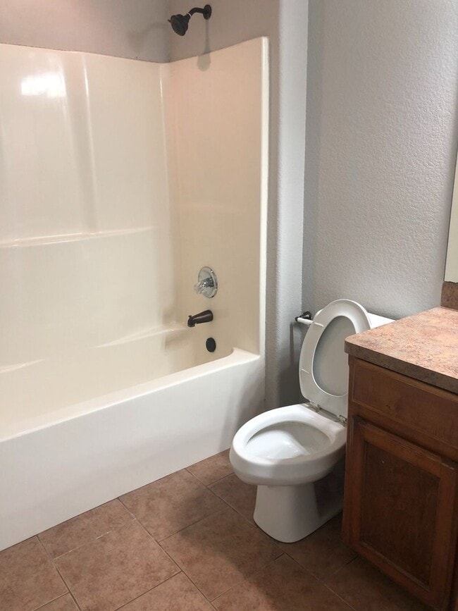 Photo - NICE 3 BEDROOM , TWO BATH HOUSE