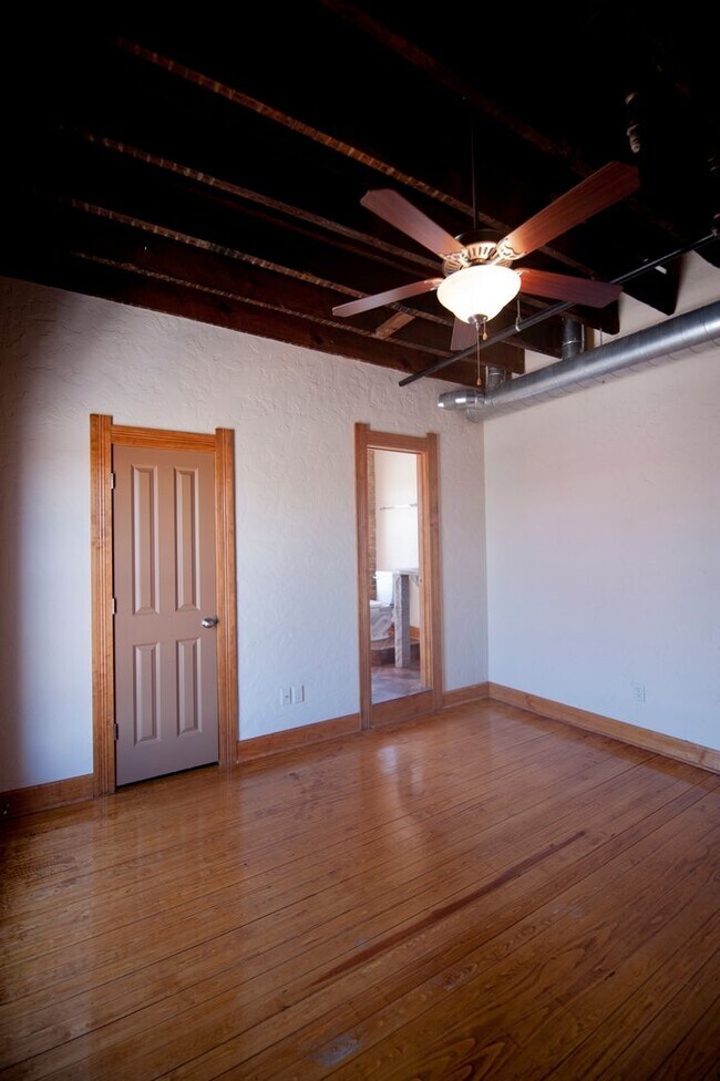 Photo - Park Central Lofts 301 Unidad PC 301