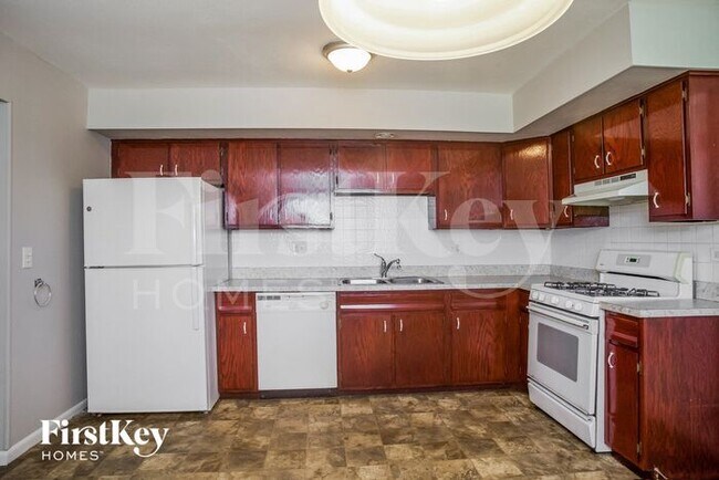 Photo - 1815 Sheffield Drive