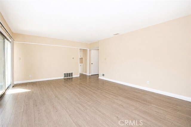 Photo - 1290 Brightwood St