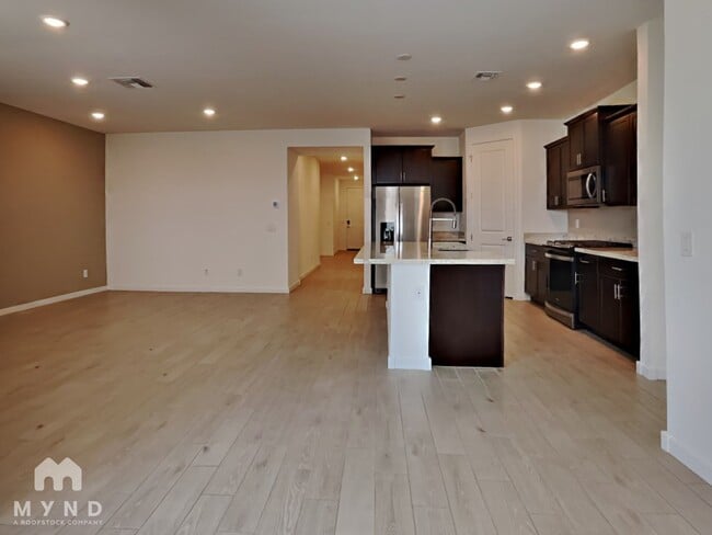 Photo - 17335 W Sunnyslope Ln