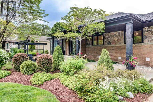 Photo - 1399 Elaine Trail