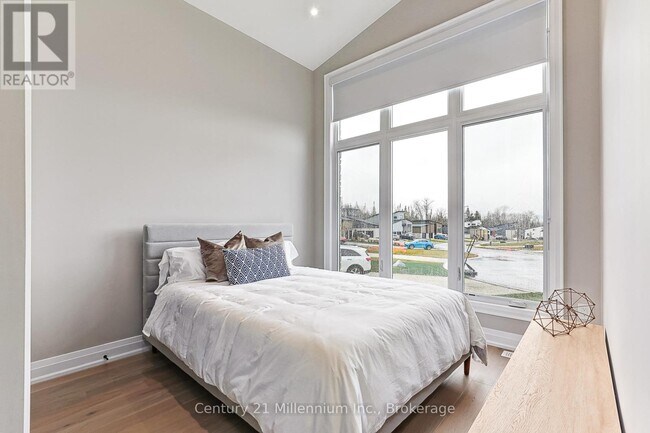 Photo - 82 Goldie Ct