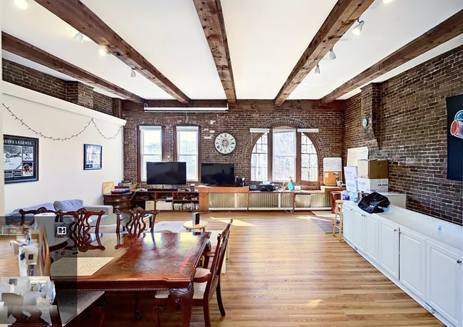 Photo - 29 Saint Marys Ct Unit 1