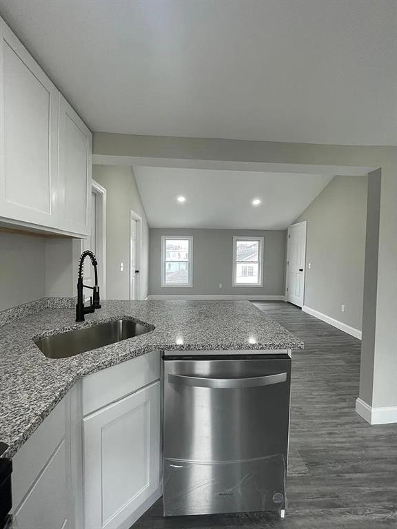 Photo - 154 Earle St