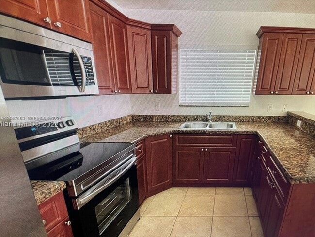 Photo - 5881 NW 32nd Ave Unit 5881