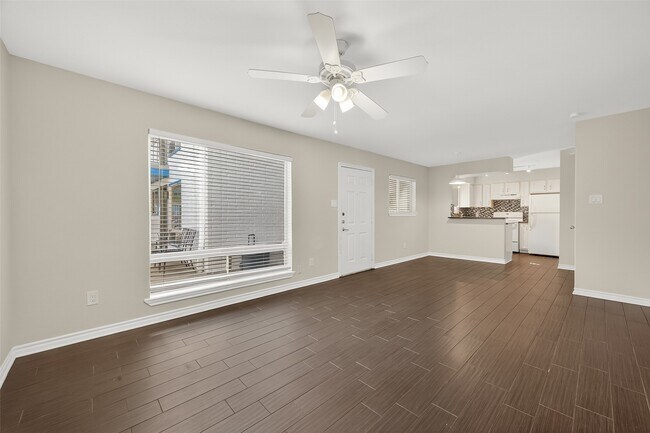 Photo - 2020 Huldy St Unit 2