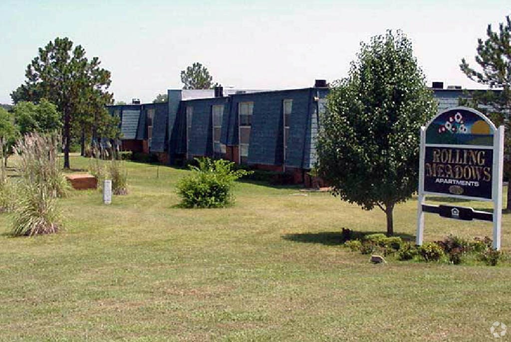 Rolling Meadows - Rolling Meadows Apartments