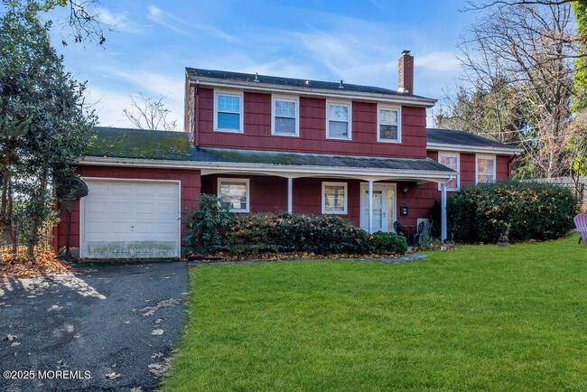 Photo - 260 Howard Ave