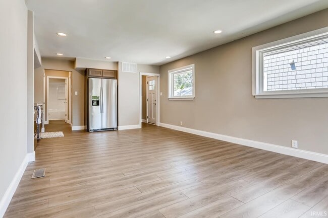 Photo - 2161 Washington Ave