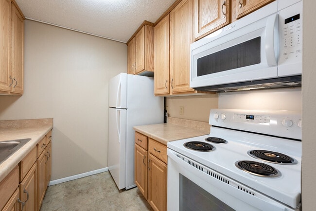 Photo - Shamrock Court Apartments