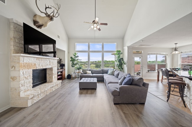 Photo - 1581 Grassy Field Rd