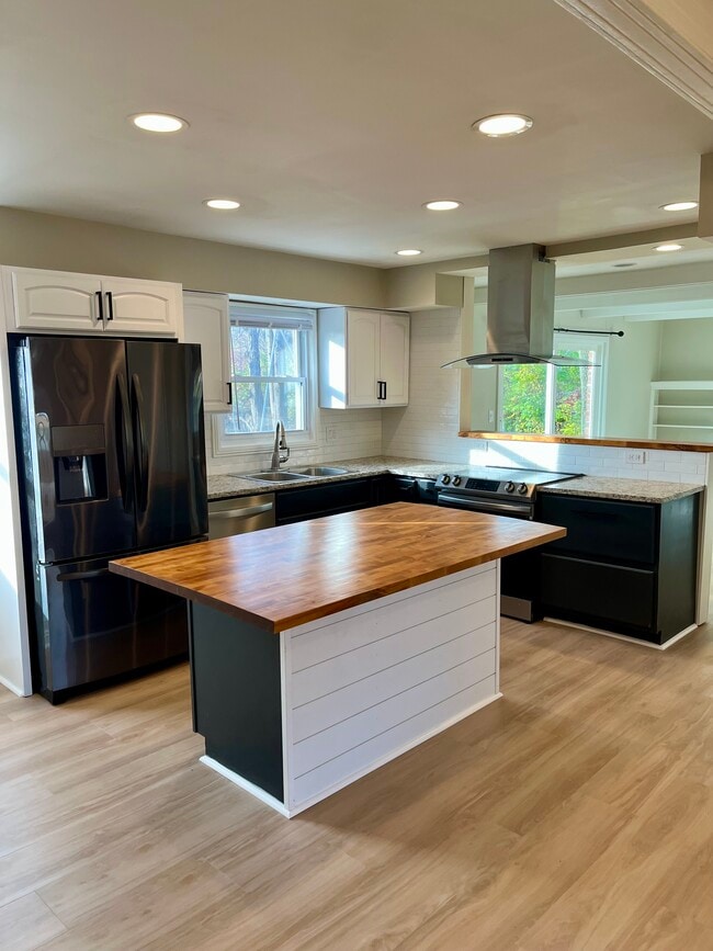 Photo - 3803 Brunswick Dr