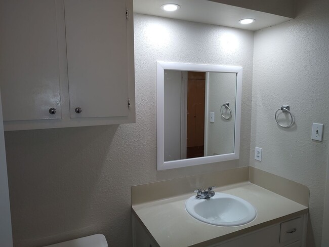 Photo - WestcreekB Unit westcreek#B