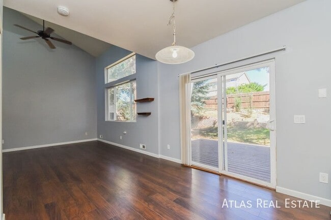 Photo - 7056 McEwan St