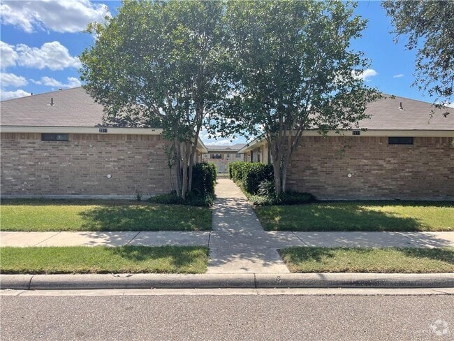Building Photo - 2311 Dora Jeanne Dr Unit A Rental