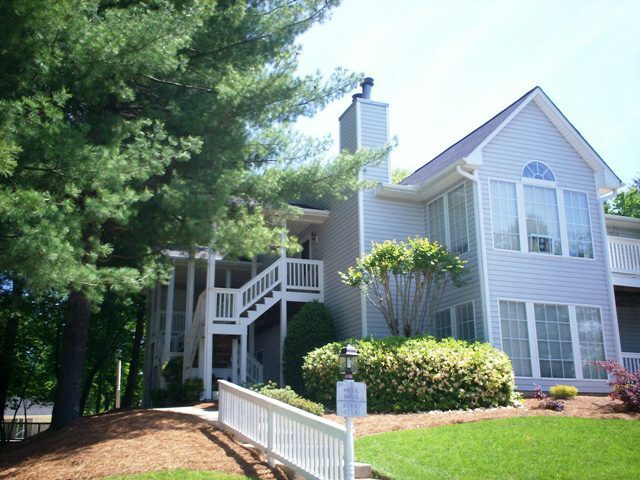 Building Photo - 671 Balfour Rd