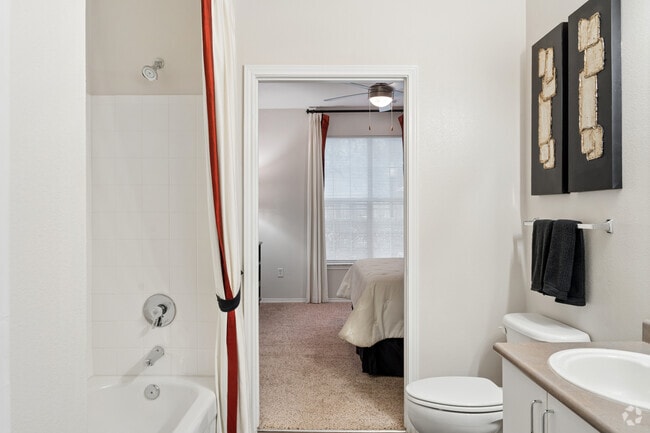 Distinction - 2BR, 2BA - 1,134SF - Second Bathroom