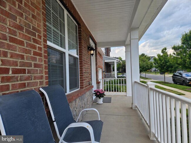 Photo - 3332 Burton Dr