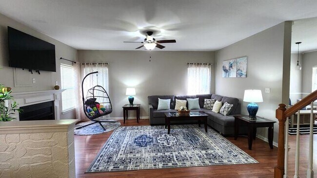 Photo - 440 Garcia Dr