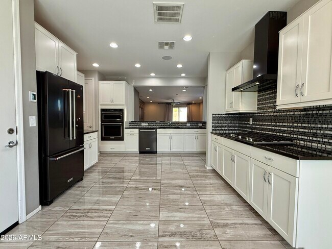 Photo - 9464 W Fallen Leaf Ln