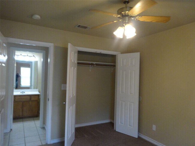 107 Yegua Cir