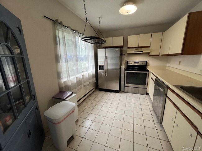 Photo - 24 Hudson Heights Dr