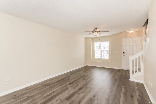 Photo - 17113 Greenlawn Hills Ct