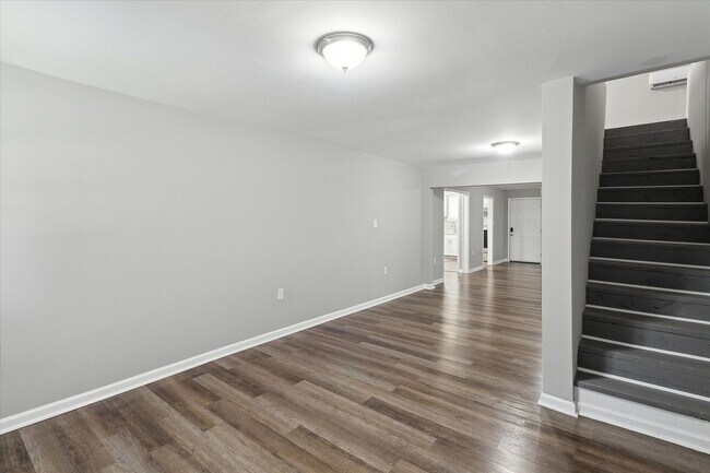 Photo - Huge East Savannah 4BR/2BA House For Rent