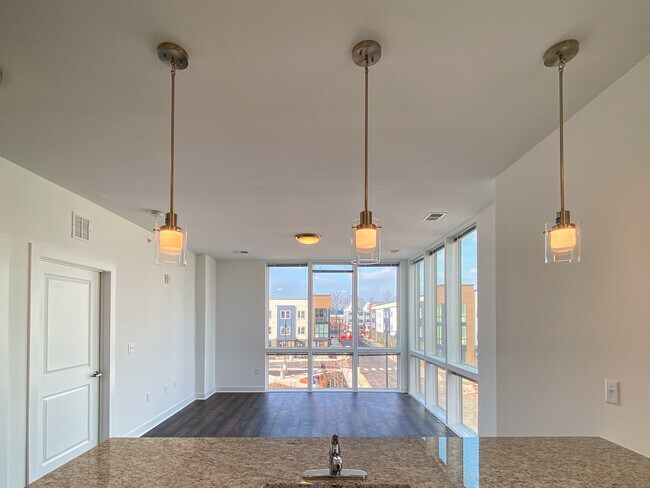 Photo - Franklin Market Affordable