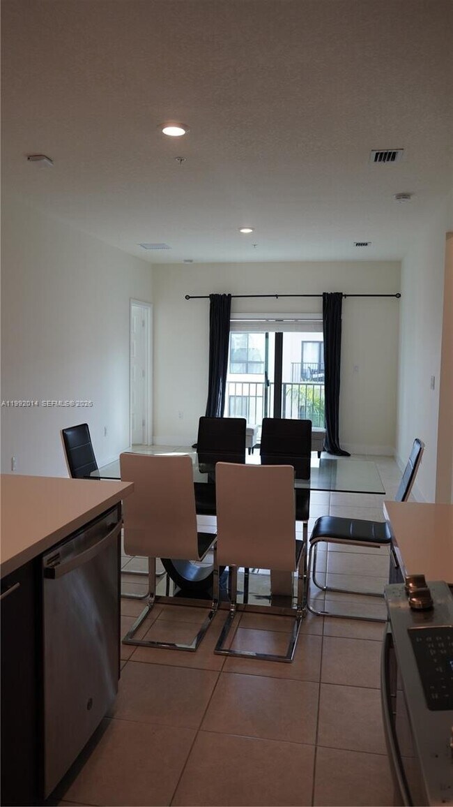 Photo - 8301 NW 41st St Unit B-409