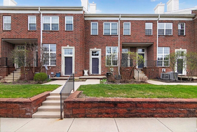 Building Photo - 1930 Lindsay Ln