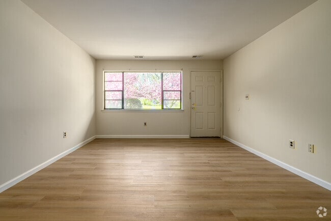 2BR, 1BA - Living Room