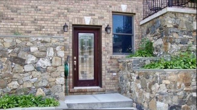 Photo - 73 Edgewood Ave Unit Ground Floor