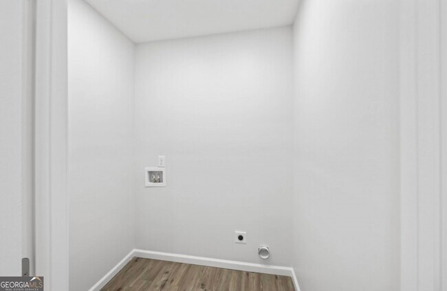 Photo - 9565 Lavonia Rd