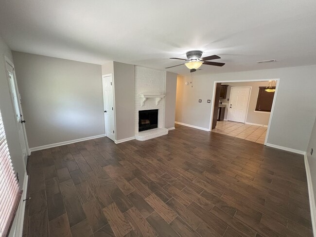 Photo - 522 Fawn Lake Dr