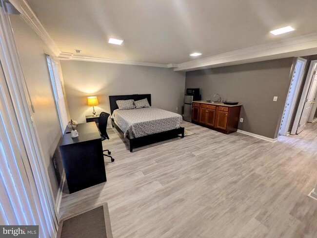 Photo - 10714 Gideon Ct