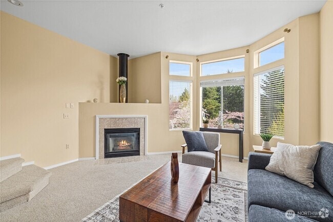 Building Photo - 2145 NW Pacific Elm Dr Rental