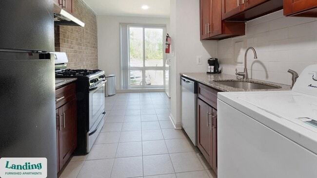 Photo - 6220 Springhill Dr Unidad 9310-201