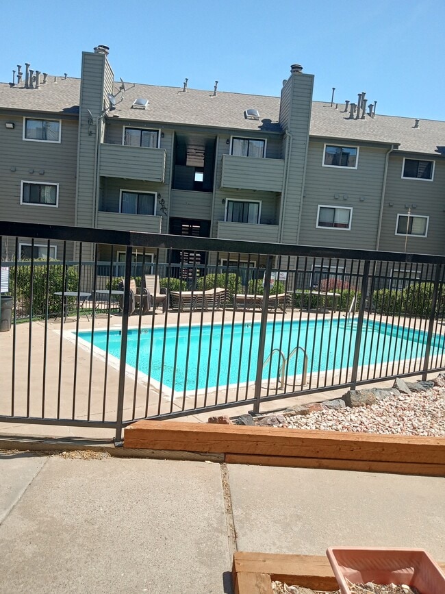 Photo - 3100 S Federal Blvd Unidad 203