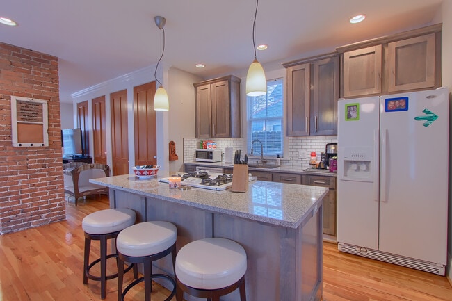 Photo - 136 Punta Alley