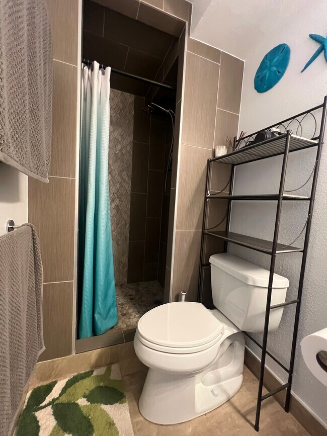 Photo - 84-674-965 Farrington Hwy