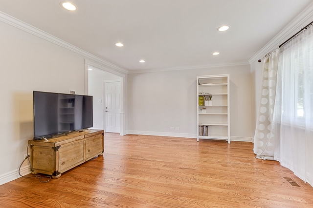 Photo - 585 Woodlawn St