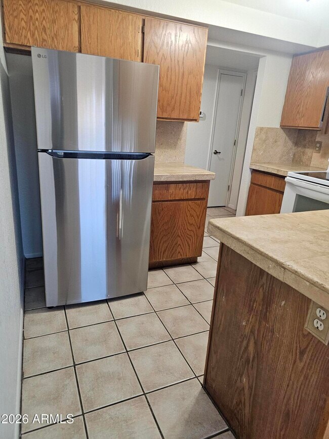 Photo - 587 E Charles Dr