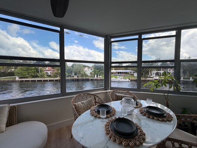 Photo - 818 SE 4th St Unit 205