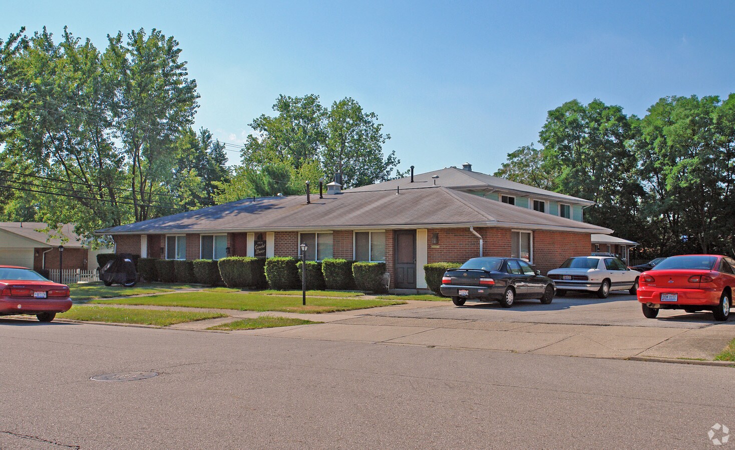 Photo - 2648-2670 Parklawn Dr