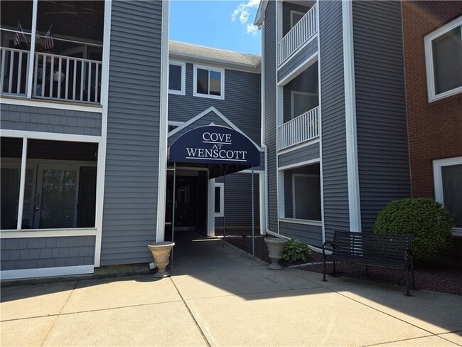 Photo - 1800 Douglas Ave