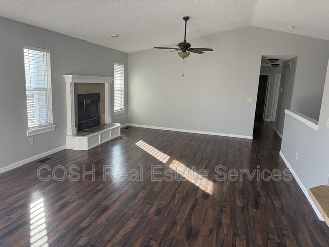 Photo - 816 S Longbranch Dr